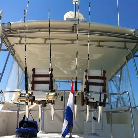 Invictus Halkidikiyachts * Ormos Panagias
