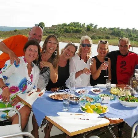 Invictus Halkidikiyachts * Ormos Panagias