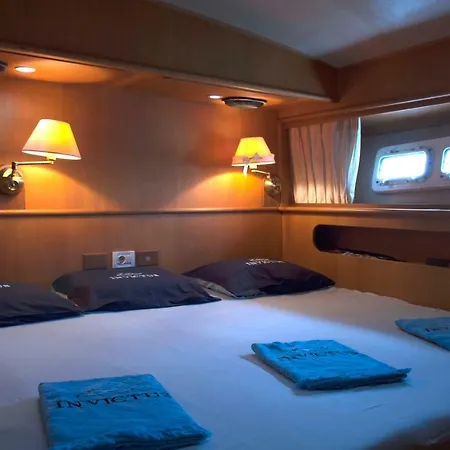 Invictus Halkidikiyachts Botel Ormos Panagias