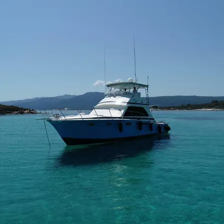 Invictus Halkidikiyachts Botel Ormos Panagias